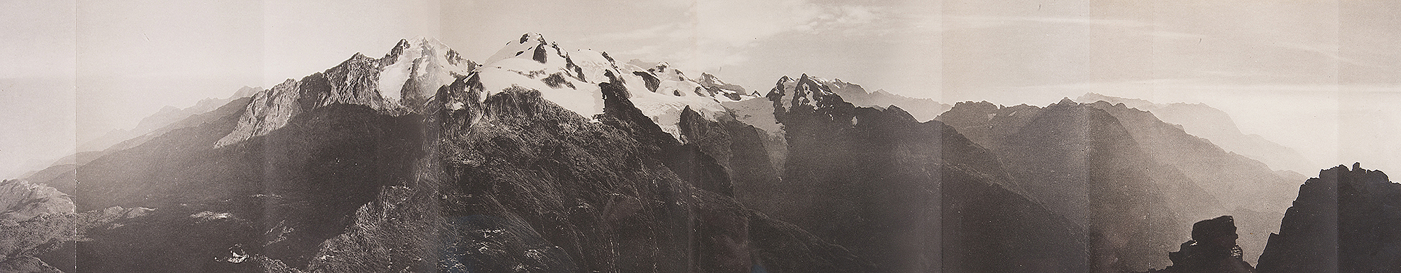 Online Sale: Books and Works on Paper Online Sale: Books and Works on Paper